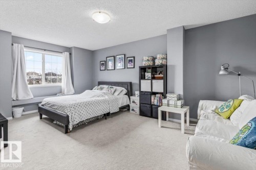 171 Cote Crescent, Edmonton, AB - Indoor Photo Showing Bedroom