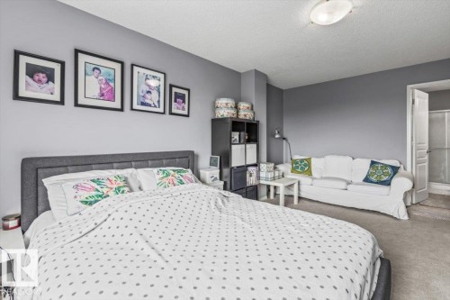 171 Cote Crescent, Edmonton, AB - Indoor Photo Showing Bedroom