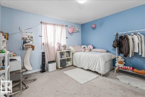 171 Cote Crescent, Edmonton, AB - Indoor Photo Showing Bedroom