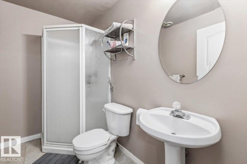 171 Cote Crescent, Edmonton, AB - Indoor Photo Showing Bathroom