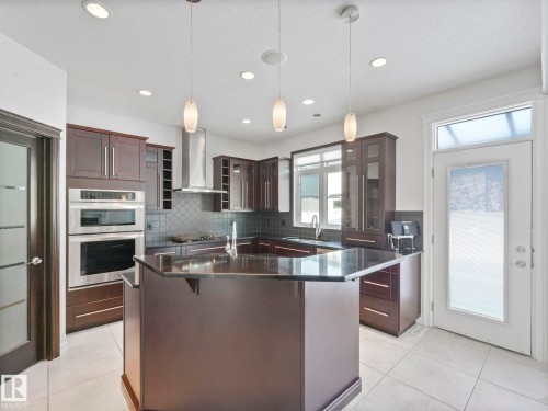 7128 169 Avenue, Edmonton, AB - Indoor Photo Showing Kitchen With Upgraded Kitchen
