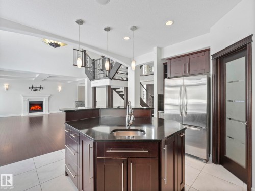 7128 169 Avenue, Edmonton, AB - Indoor Photo Showing Kitchen With Upgraded Kitchen
