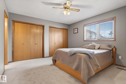 3004 39 Avenue, Edmonton, AB - Indoor Photo Showing Bedroom