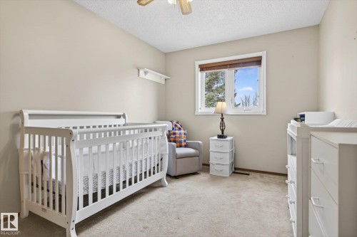 3004 39 Avenue, Edmonton, AB - Indoor Photo Showing Bedroom