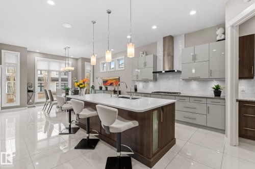 3412 Watson Place, Edmonton, AB - Indoor Photo Showing Kitchen With Upgraded Kitchen