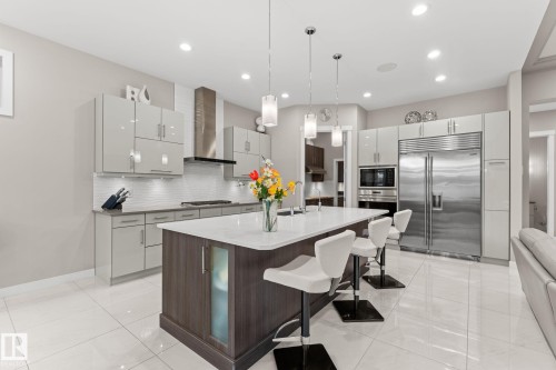 3412 Watson Place, Edmonton, AB - Indoor Photo Showing Kitchen With Upgraded Kitchen