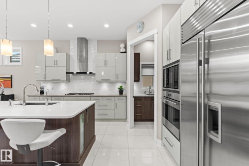 3412 Watson Place, Edmonton, AB - Indoor Photo Showing Kitchen With Upgraded Kitchen