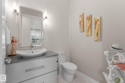 3412 Watson Place, Edmonton, AB - Indoor Photo Showing Bathroom