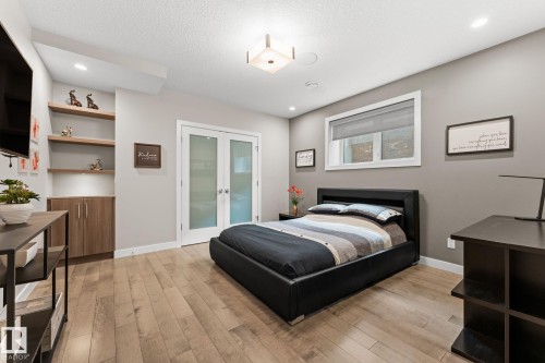 3412 Watson Place, Edmonton, AB - Indoor Photo Showing Bedroom