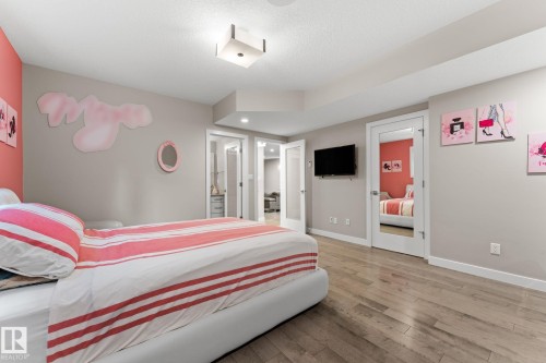 3412 Watson Place, Edmonton, AB - Indoor Photo Showing Bedroom