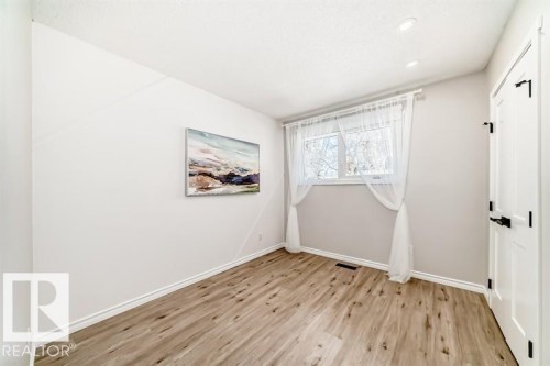 5 Larose Drive, St. Albert, AB - Indoor Photo Showing Other Room