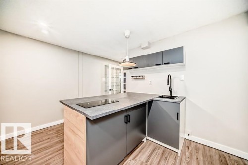 5 Larose Drive, St. Albert, AB - Indoor Photo Showing Kitchen