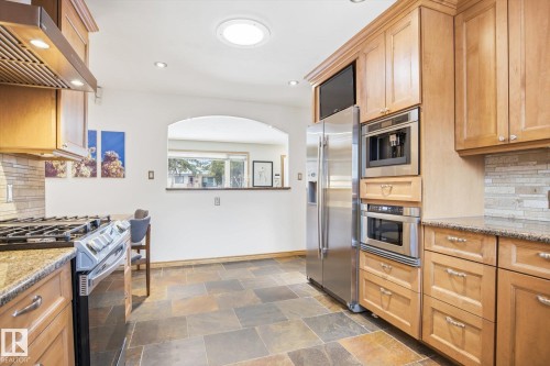 10222 73 Street, Edmonton, AB - Indoor Photo Showing Kitchen