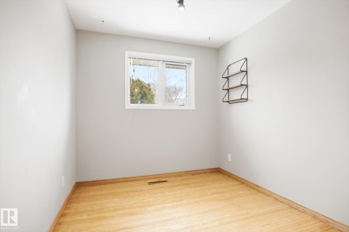 10222 73 Street, Edmonton, AB - Indoor Photo Showing Other Room