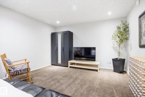 10222 73 Street, Edmonton, AB - Indoor