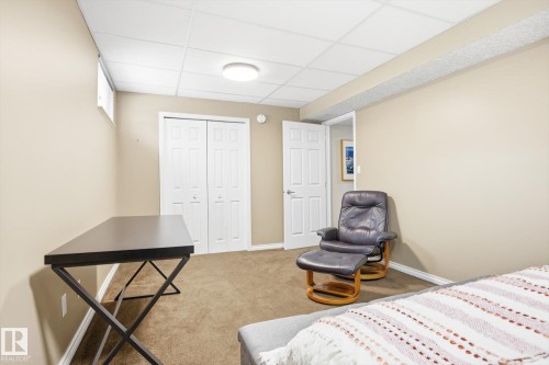 10222 73 Street, Edmonton, AB - Indoor Photo Showing Bedroom