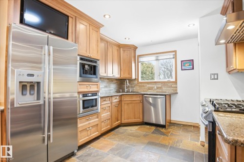 10222 73 Street, Edmonton, AB - Indoor Photo Showing Kitchen