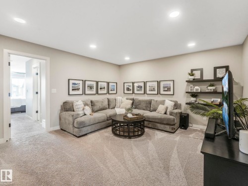 22139 80 Avenue, Edmonton, AB - Indoor