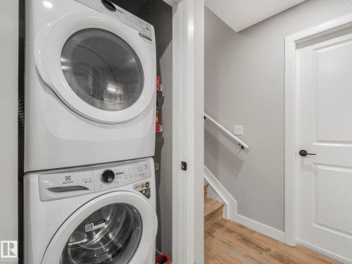 22139 80 Avenue, Edmonton, AB - Indoor Photo Showing Laundry Room
