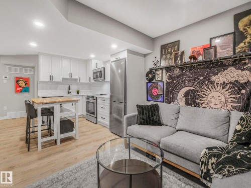 22139 80 Avenue, Edmonton, AB - Indoor