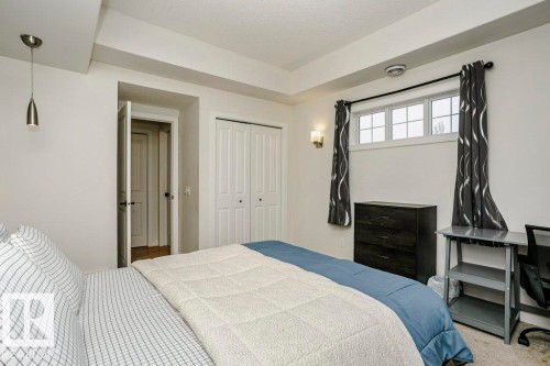 19 2565 Hanna Crescent, Edmonton, AB - Indoor Photo Showing Bedroom
