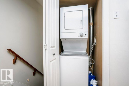 19 2565 Hanna Crescent, Edmonton, AB - Indoor Photo Showing Laundry Room