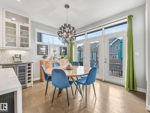 5921 Edmonds Crescent, Edmonton, AB - Indoor Photo Showing Dining Room