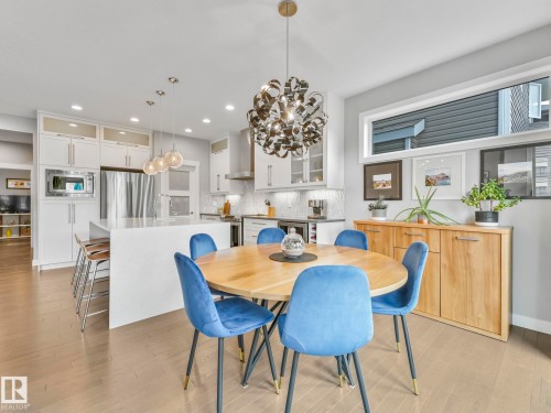 5921 Edmonds Crescent, Edmonton, AB - Indoor Photo Showing Dining Room