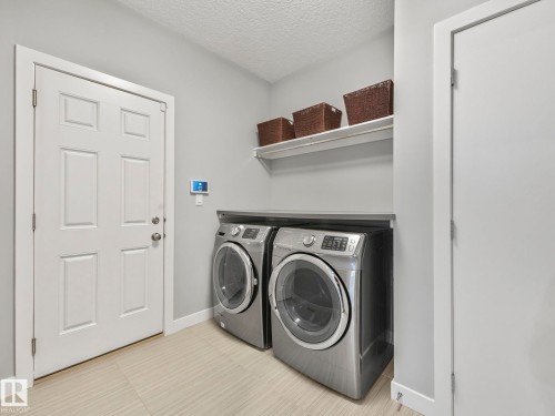 5921 Edmonds Crescent, Edmonton, AB - Indoor Photo Showing Laundry Room