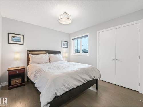 5921 Edmonds Crescent, Edmonton, AB - Indoor Photo Showing Bedroom