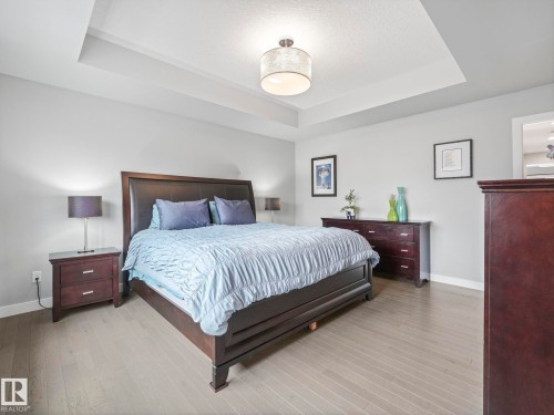 5921 Edmonds Crescent, Edmonton, AB - Indoor Photo Showing Bedroom