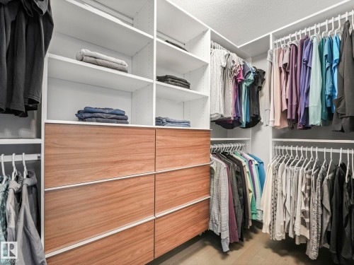 5921 Edmonds Crescent, Edmonton, AB - Indoor With Storage