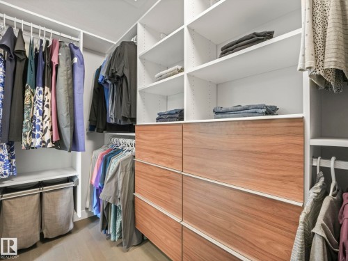 5921 Edmonds Crescent, Edmonton, AB - Indoor With Storage