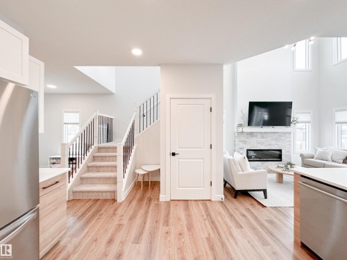 17223 81 Street, Edmonton, AB - Indoor With Fireplace