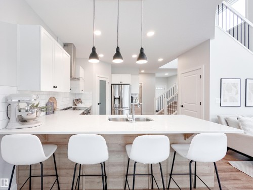 17223 81 Street, Edmonton, AB - Indoor Photo Showing Dining Room