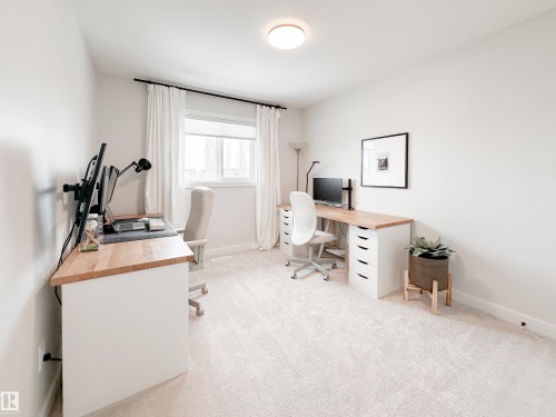 17223 81 Street, Edmonton, AB - Indoor Photo Showing Office