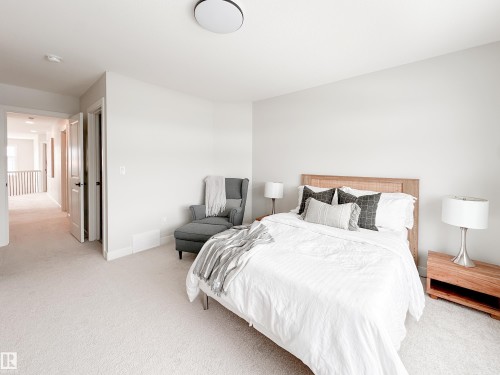17223 81 Street, Edmonton, AB - Indoor Photo Showing Bedroom