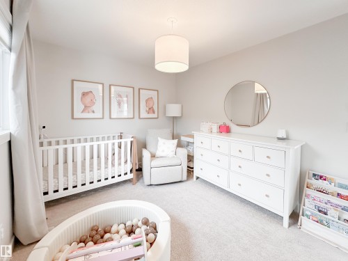 17223 81 Street, Edmonton, AB - Indoor Photo Showing Bedroom