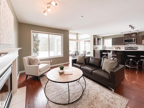 34 Eastgate Way, St. Albert, AB - Indoor Photo Showing Living Room
