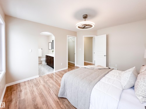 34 Eastgate Way, St. Albert, AB - Indoor Photo Showing Bedroom