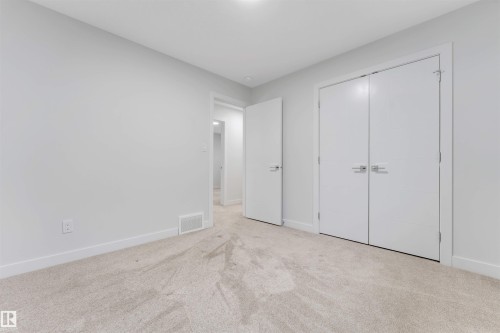 339 Roberts Wynd, Leduc, AB - Indoor Photo Showing Other Room