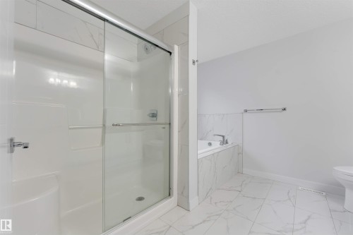 339 Roberts Wynd, Leduc, AB - Indoor Photo Showing Bathroom