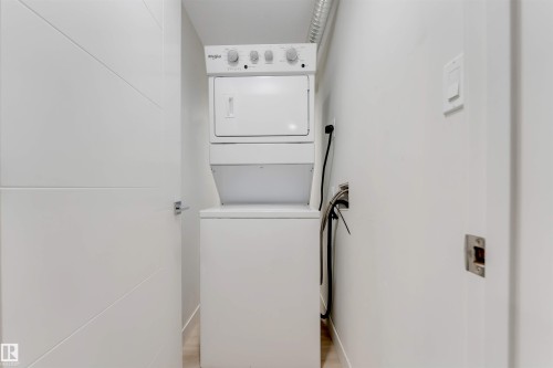 339 Roberts Wynd, Leduc, AB - Indoor Photo Showing Laundry Room