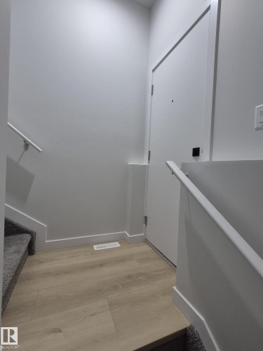 6379 King Wynd, Edmonton, AB - Indoor Photo Showing Other Room