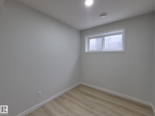 6379 King Wynd, Edmonton, AB - Indoor Photo Showing Other Room