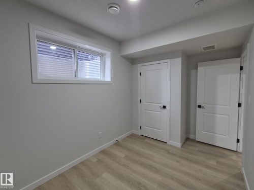 6379 King Wynd, Edmonton, AB - Indoor Photo Showing Other Room