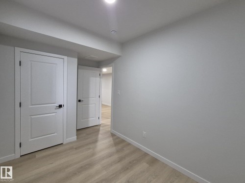 6379 King Wynd, Edmonton, AB - Indoor Photo Showing Other Room