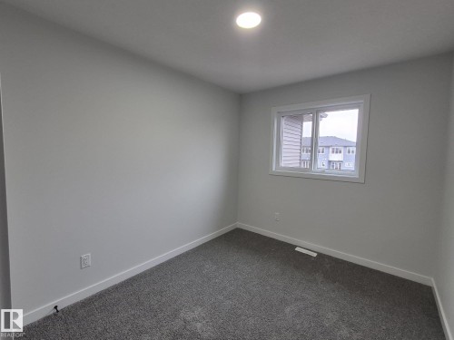 6379 King Wynd, Edmonton, AB - Indoor Photo Showing Other Room