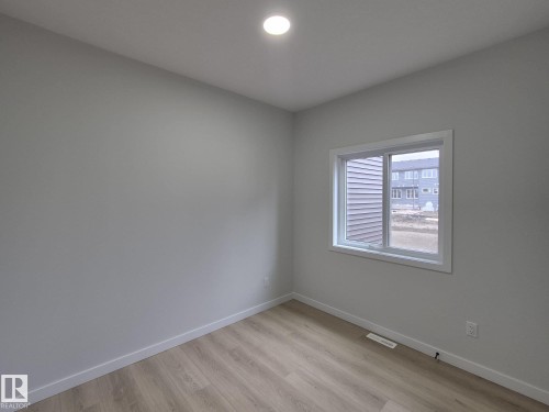6379 King Wynd, Edmonton, AB - Indoor Photo Showing Other Room
