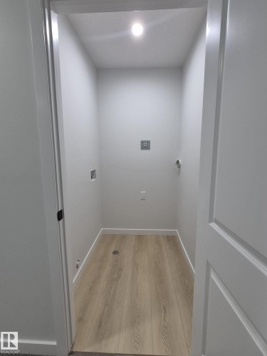 6379 King Wynd, Edmonton, AB - Indoor Photo Showing Other Room